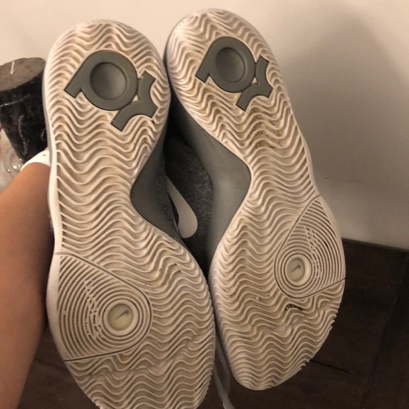 KD grey sneakers 👟 - Picture 4 of 8